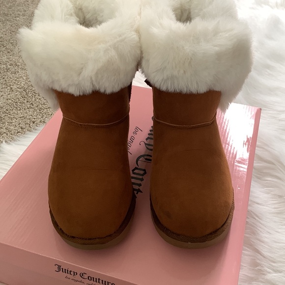 Juicy Couture Fur suede ankle boots - Picture 5 of 8